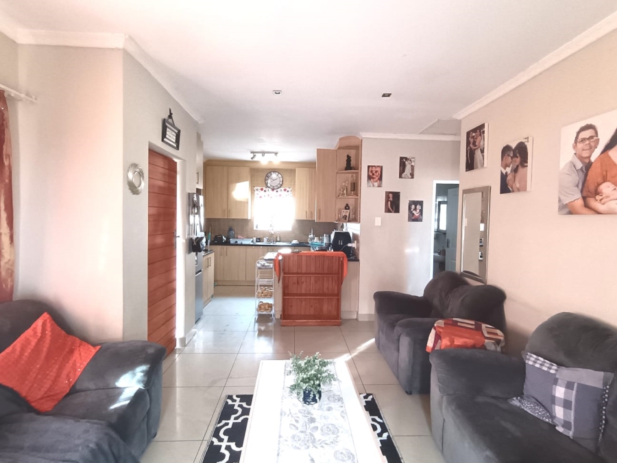 2 Bedroom Property for Sale in Parsonsvlei Eastern Cape